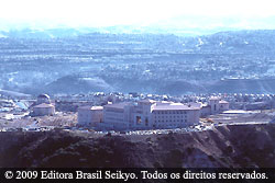 Universidade da Califórnia em Los Angeles (UCLA) e Universidade da Califórnia em Berkeley (UC Berkeley)