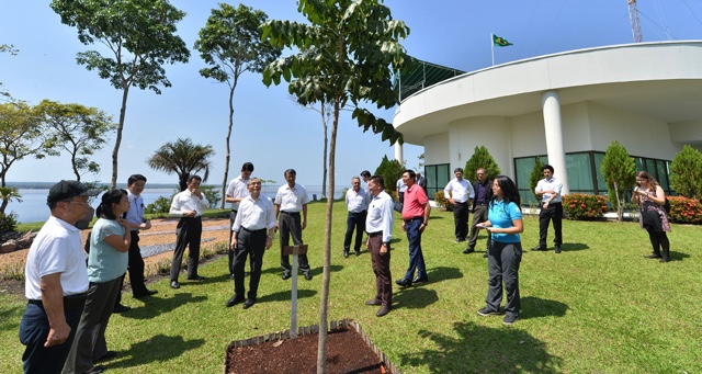 Reitor da Universidade Soka do Japão visita Instituto Soka Amazônia 